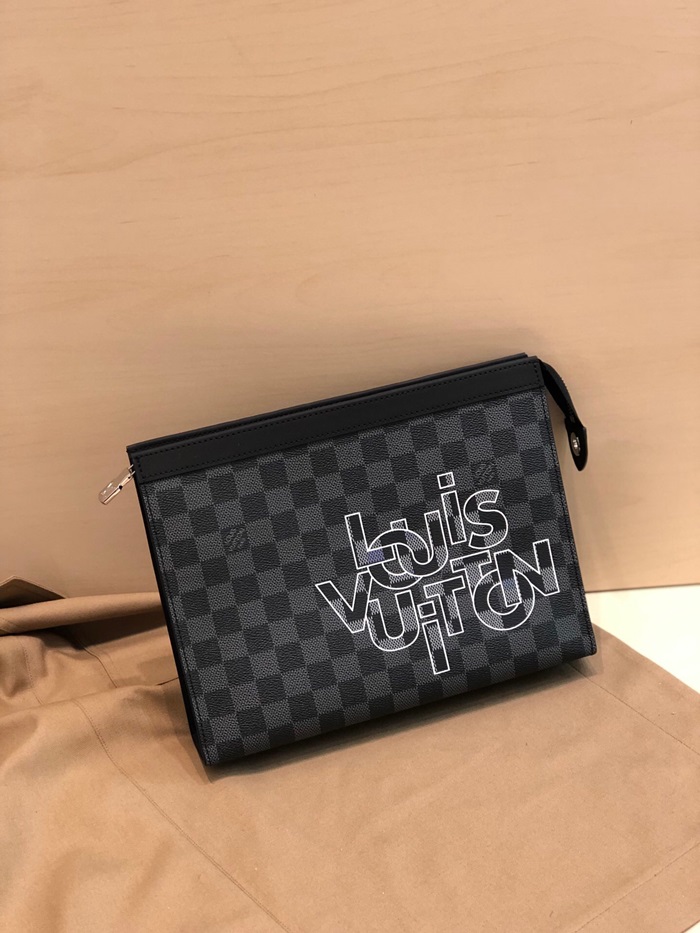 Louis Vuitton 2020 Clutch Bag,26cm - 루이비통 2020 남여공용 클러치백 M61692,LOUB1717,26cm,블랙