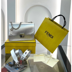 Fendi 2020 여성용 펜디 칸 유 백