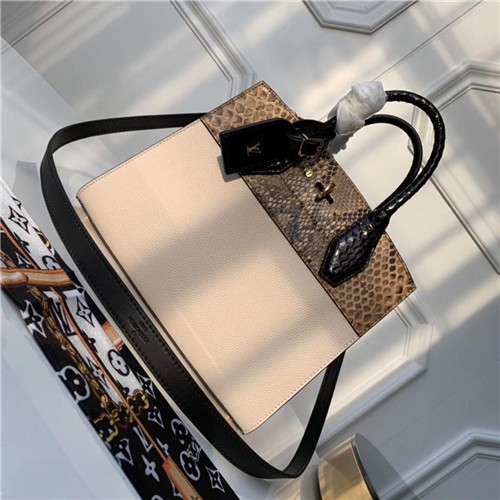 루이비통 시티 스티머 미듐LOUIS VUITTON N95975 신상