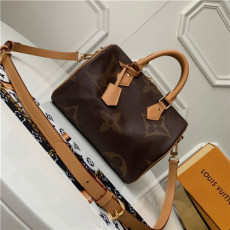  Louis Vuitton 루이비통 스피디 반둘리에 25CM 30CM 신상