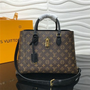 44위 Louis Vuitton 루이비통 플라워토트 M43553 신상