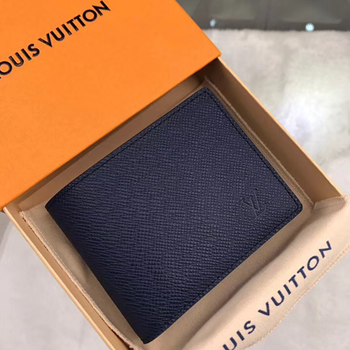 15위 LOUIS VUITTON 루이비통 반지갑 M32808