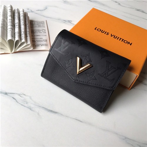 Louis Vuitton 루이비통 베리지갑 M67496 신상