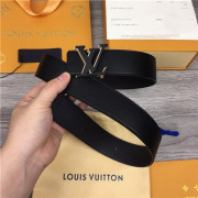 7위  Louis Vuitton 루이비통 남성용 벨트 L8940-1 4.0CM 신상