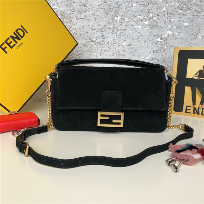 32위 FENDI 펜디 바케트백 MM F30190-4 2020/신상