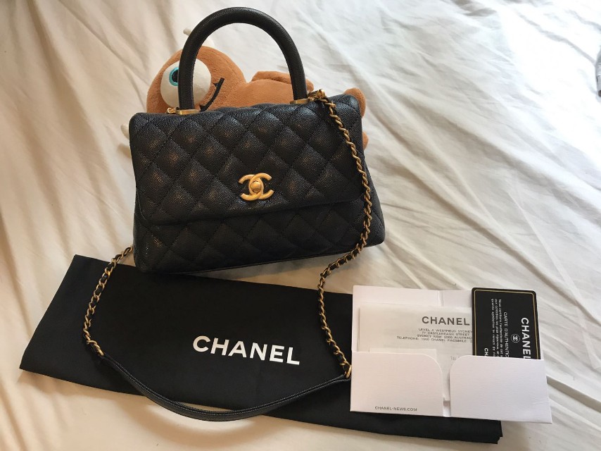 ★(판매완료)★ Chanel 샤넬 크로스핸들백 17cm 해외제작상품 국내배송가능