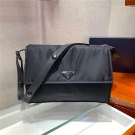 PRADA 프라다 나일론 메신져백 1BD255 2020/신상