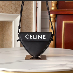 Celine 셀린느 크로스백 C65211 2021/신상