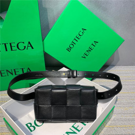 BOTTEGA VENETA 보테가 베네타 힙색 B90770