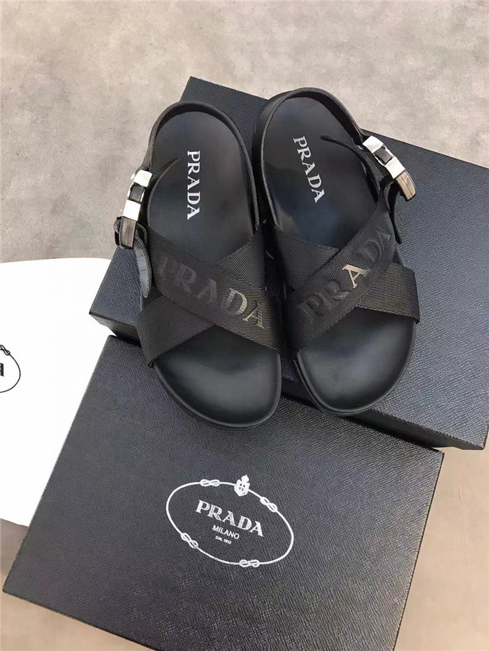 PRADA 프라다 남성용 샌들 P64088