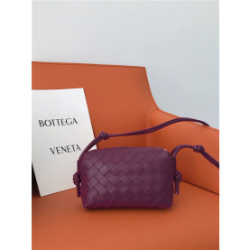 BOTTEGA VENETA    보테가베네타 아틀란틱 카메라백 V3202