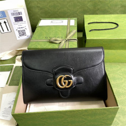 GUCCI  구찌 더블 G 디테일 플랩 클러치백 648935