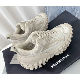  Balenciaga    발렌시아가 남여공용 스니커즈 B69001