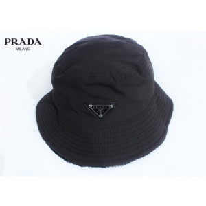 Prada  프라다 로고 토끼털 버킷햇