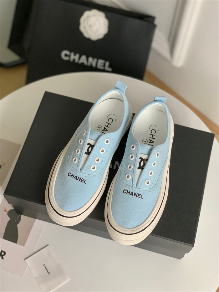 Chanel  샤넬 캔버스 스니커즈 C20510