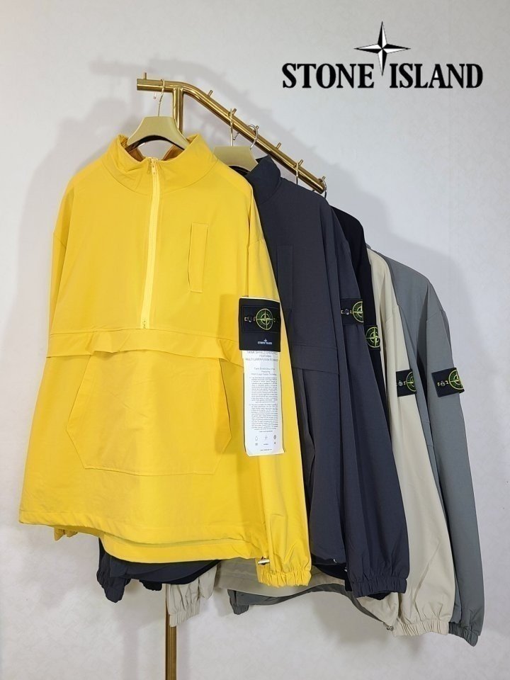 Stone Island  스톤아일랜드 윈드 아노락