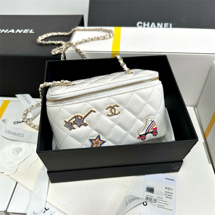 Chanel 샤넬 파우치 백 18CM AS96046