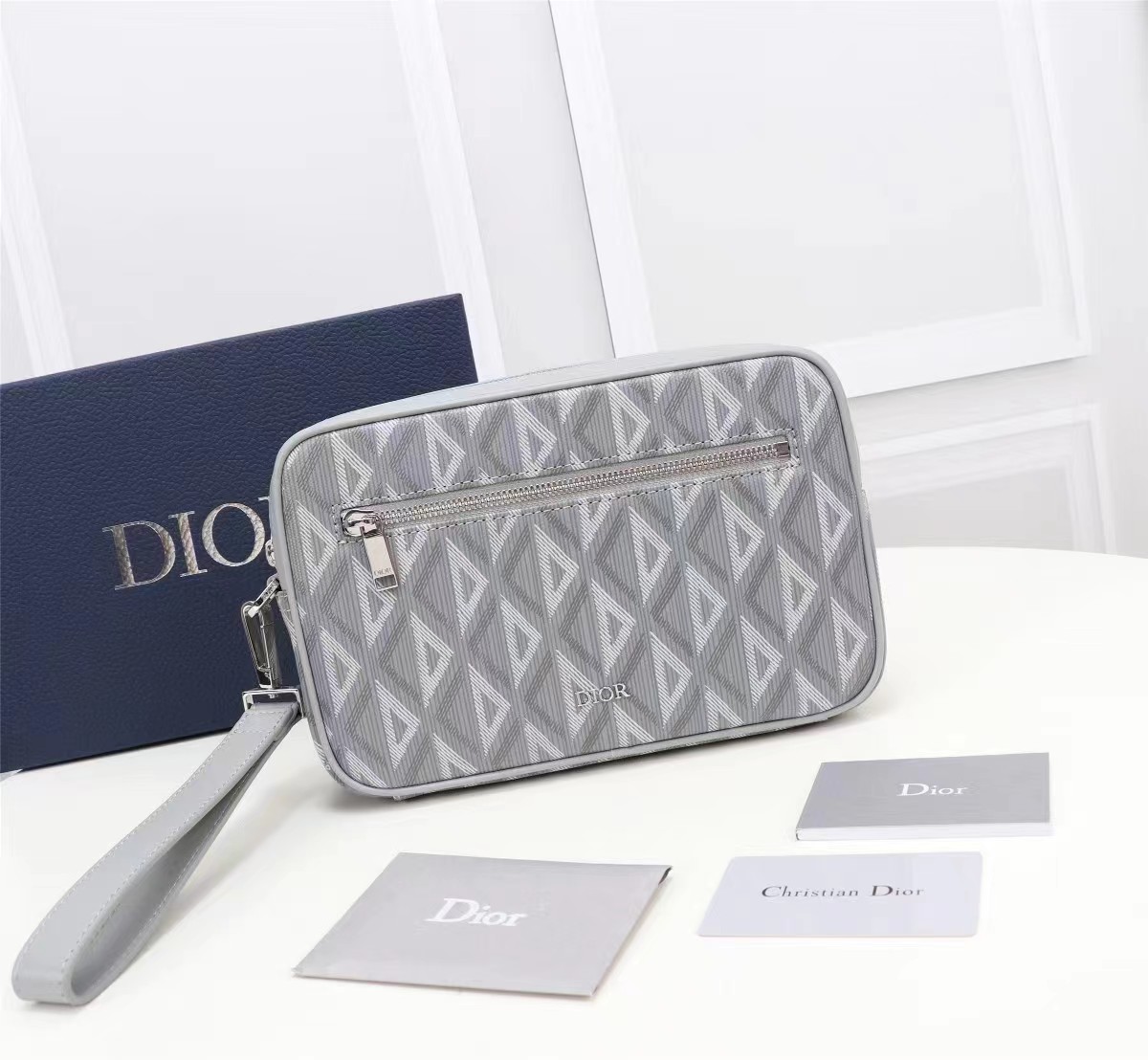 DIOR 디올 그레이 CD 다이아 토일레트리 백