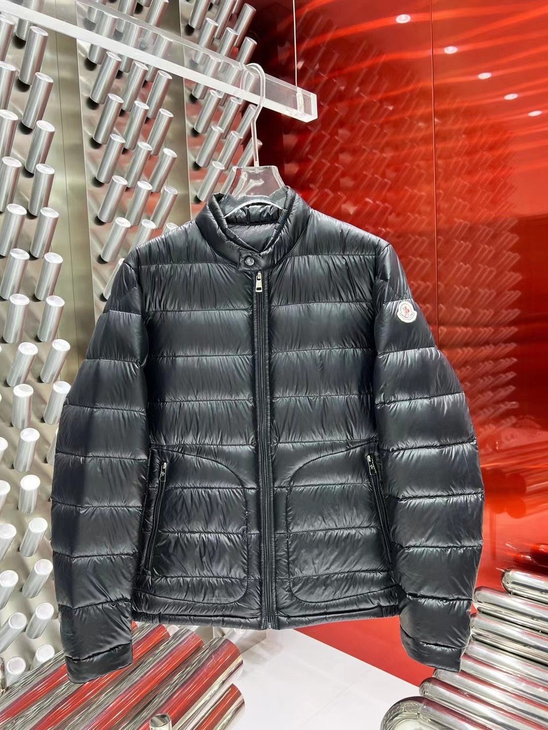 MONCLER 몽클레어 새드로고 덕다운 패딩 81