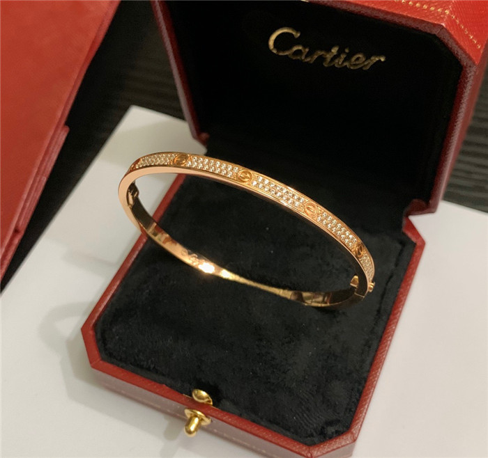 ★(판매완료)★ CARTIER 까르띠에 팔찌 C3077 국내배송건