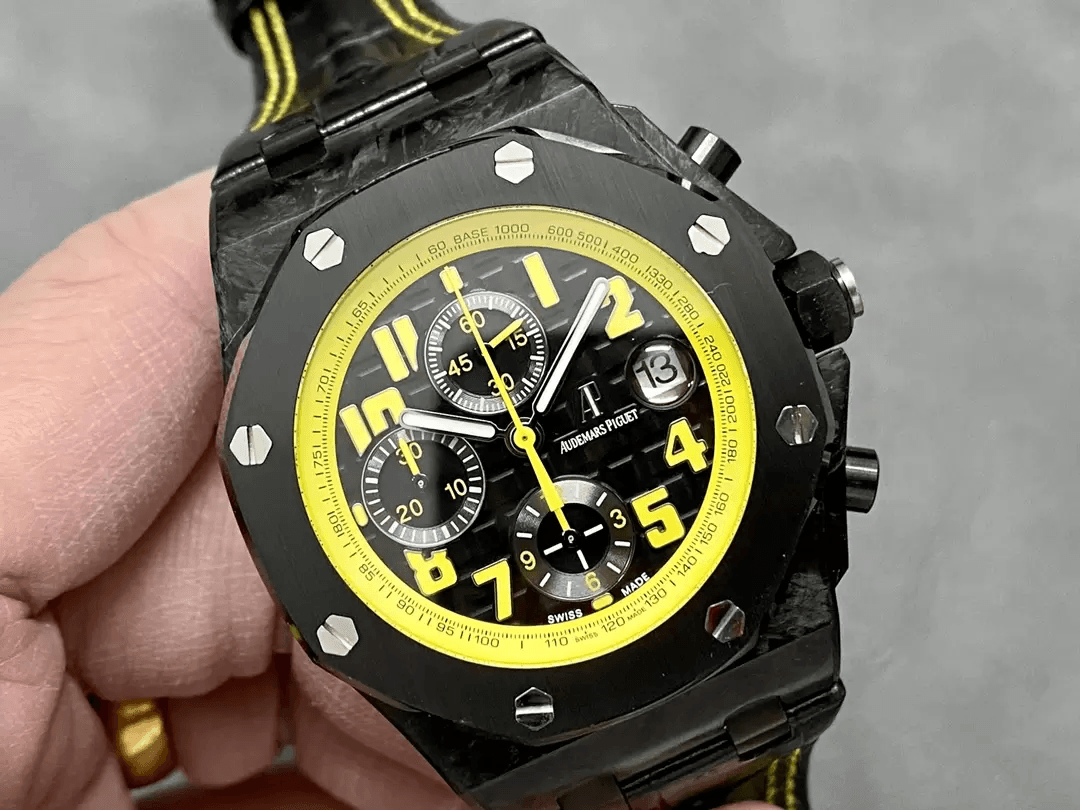 AUDEMARS PIGUET 오데마피게 오프쇼어 크로노그래프 카본 옐로우 블랙 42mm 26205