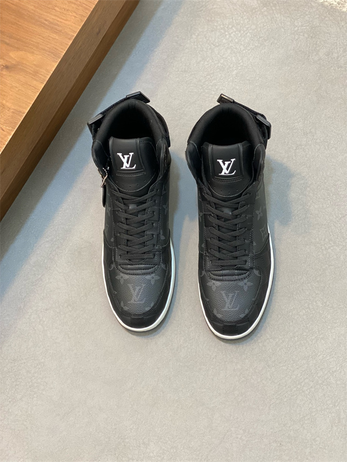 LOUIS VUITTON 루이비통 남성용 스니커즈 L96439-1 2024/신상