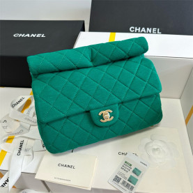 CHANEL 샤넬 플랩 클러치백 AS4199