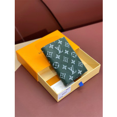 LOUIS VUITTON 루이비통 여권지갑 N85943 2024/신상