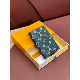 LOUIS VUITTON 루이비통 여권지갑 N85943 2024/신상