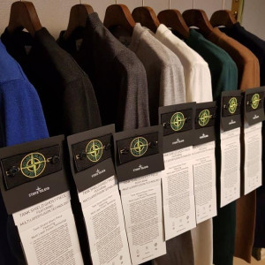 STONE ISLAND  스톤아일랜드 와펜패치 캐시미어 니트 신상