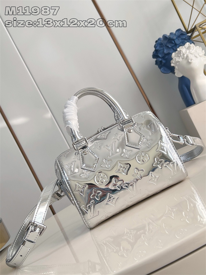 LOUIS VUITTON 루이비통 스피디 반둘리에 20 M11987 2024/신상