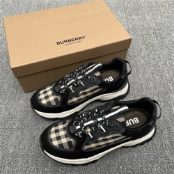 BURBERRY 버버리 남성용 스니커즈 B68434-1 2024/신상 2COLOR