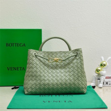 BOTTEGA VENETA 보테가베네타 안디아모 미디엄 토트백 84630 2024/신상