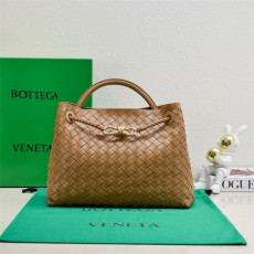 BOTTEGA VENETA 보테가베네타 안디아모 미디엄 토트백 84630 2024/신상