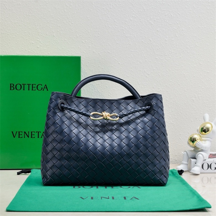 BOTTEGA VENETA 보테가베네타 안디아모 미디엄 토트백 84630 2024/신상