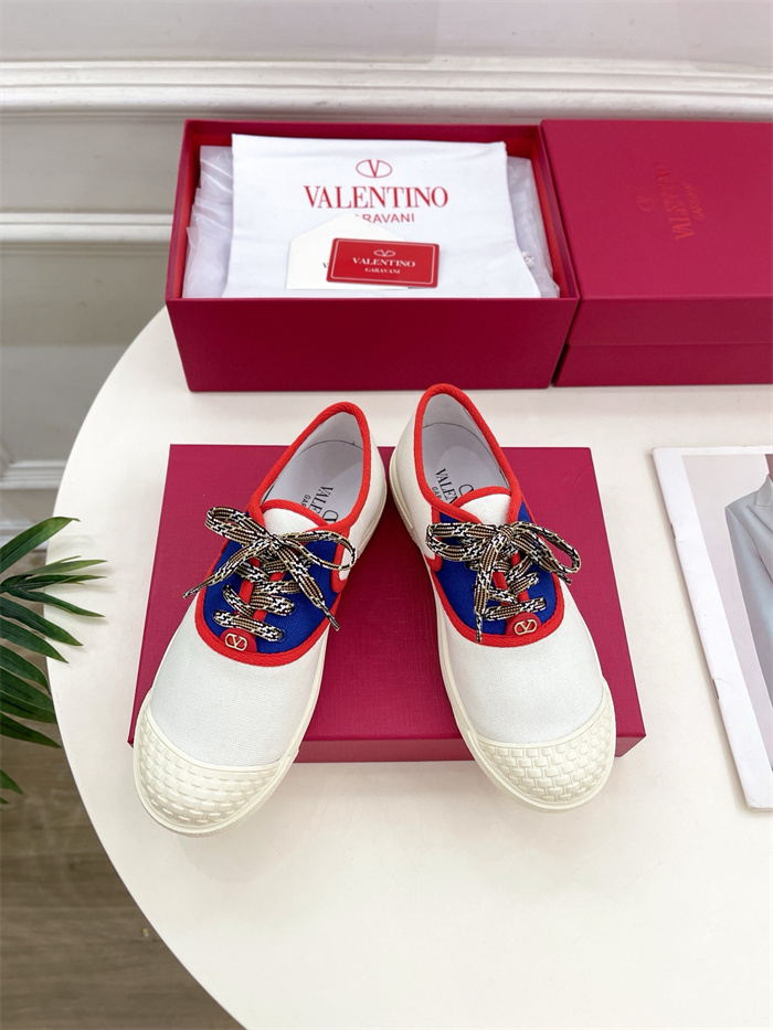 VALENTINO 발렌티노 여성용 스니커즈 V93805-2 2024/신상