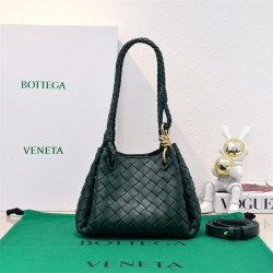 BOTTEGA VENETA 보테가베네타 스몰 파라슈트 796569 2024/신상