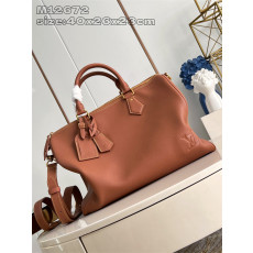 LOUIS VUITTON 루이비통 스피디 P9 반둘리에 40 M12672 2024/신상