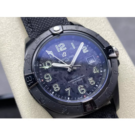 BREITLING 브라이틀링 어벤저 오토매틱 GMT44 1:1 베스트 에디션 블랙 데일 다이얼 44mm