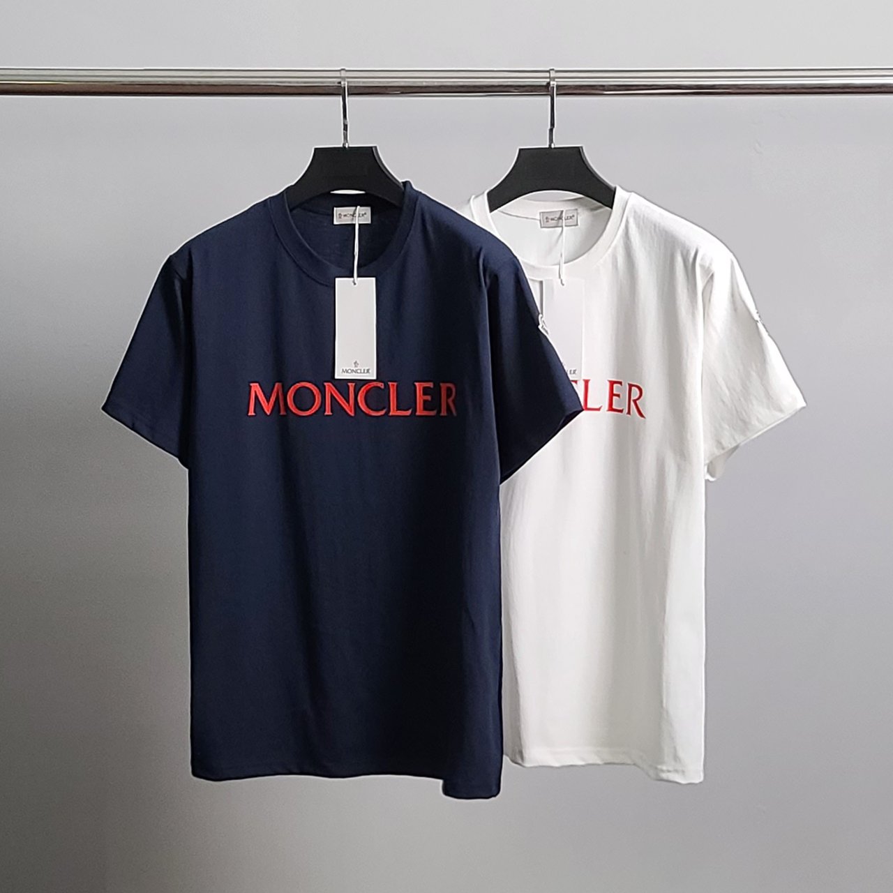 MONCLER 몽클레어 레드로고 코튼 반팔티