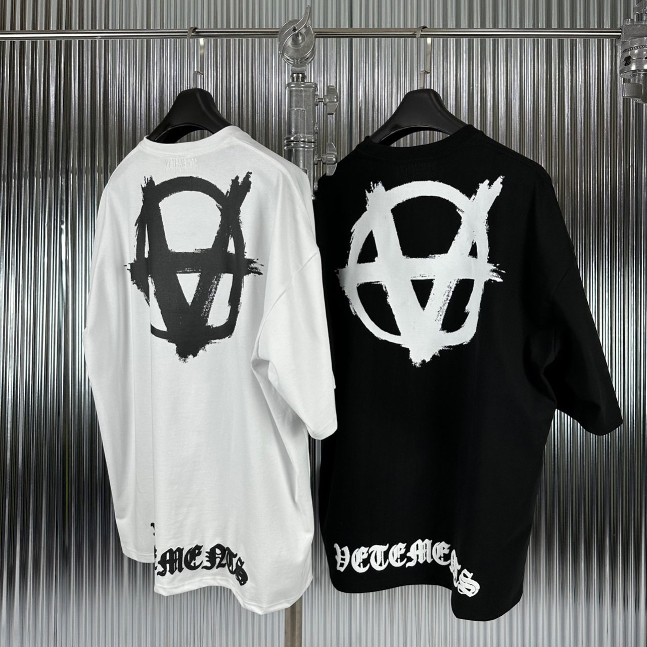 VETEMENTS 베트멍 더블 아나키 반팔